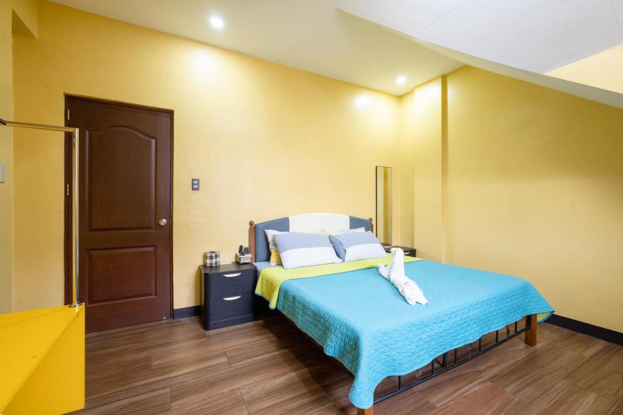 Casa Heradurra Uno/Dos Μανίλα Εξωτερικό φωτογραφία